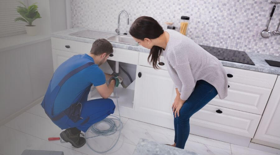 Local water heater installation in D Hanis, TX